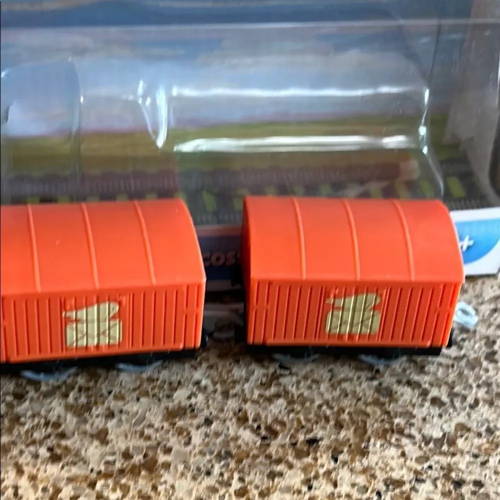 Thomas & Friends Percy and mail Cars in Motor Train Set of 3. Choo Choo!